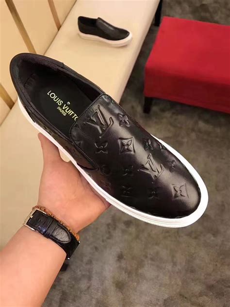 louis vuitton men's sneakers official site.